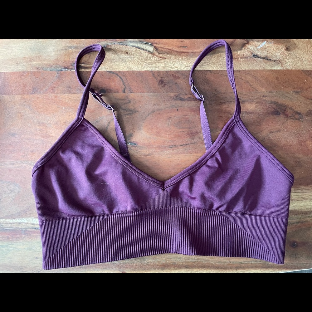 Lulu Ebb to street sports bra